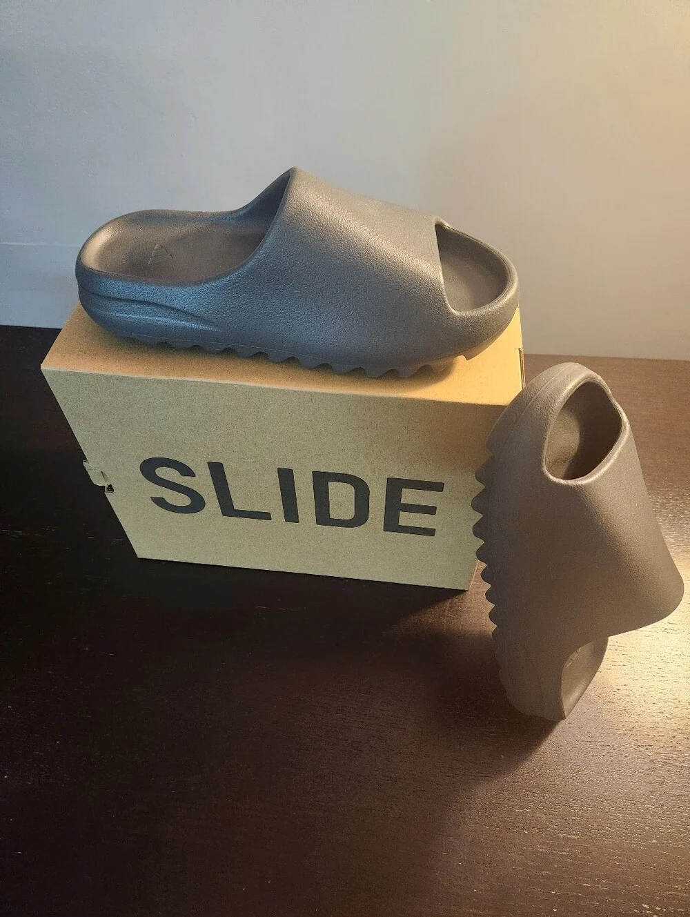 Men's YZY Slide Sandals in Dark Gray/Granite - Comfort Footwear. New With Tags